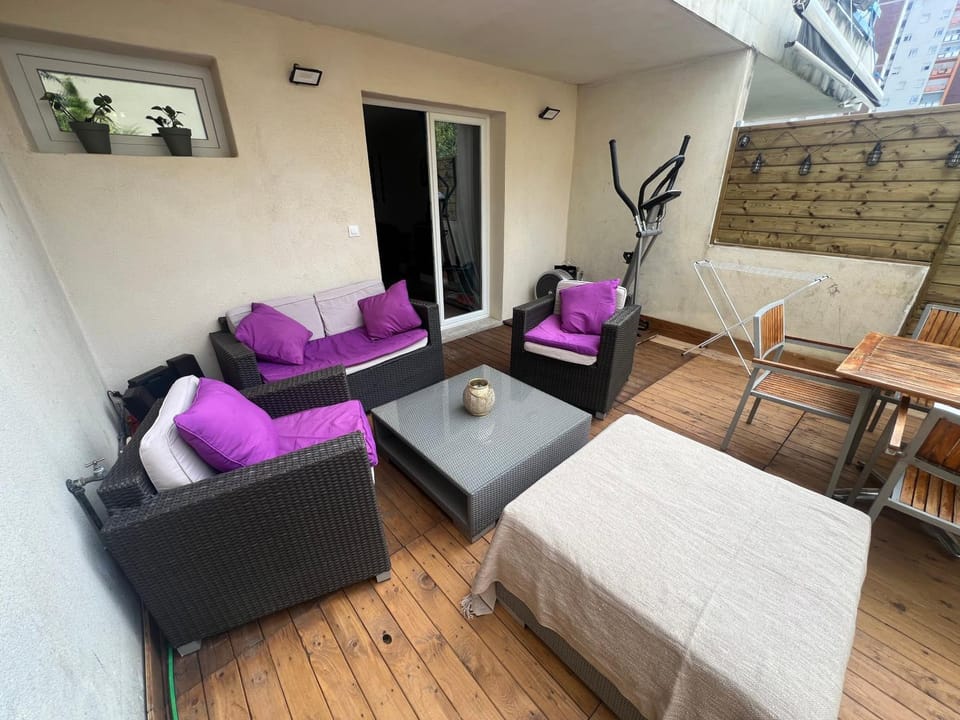 Patio, Garden, Balcony/Terrace, Seating area, Dining area
