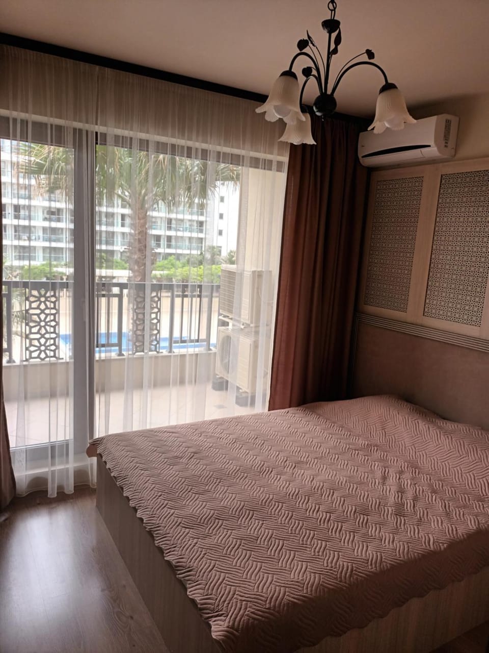 ЛУКСОЗЕН АПАРТАМЕНТ В 4 звезден хотел Hotel in Varna