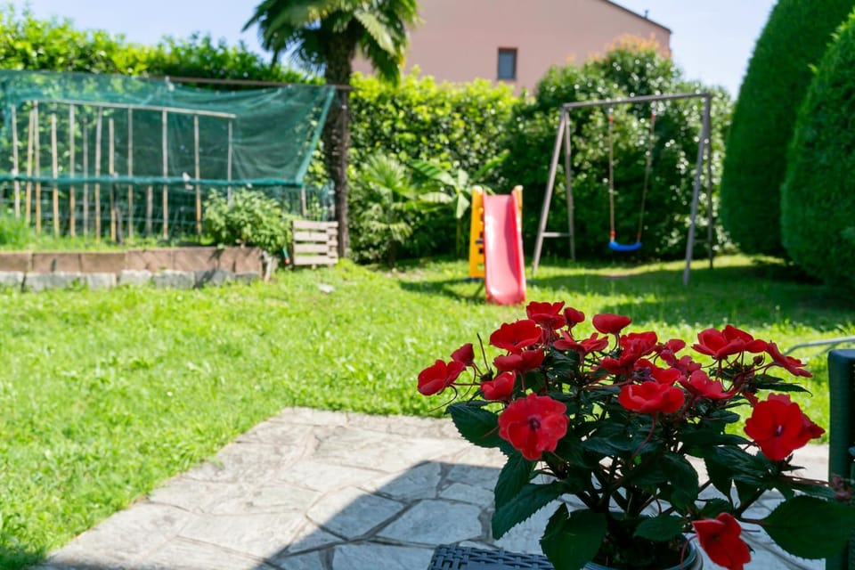 Garden, Garden view