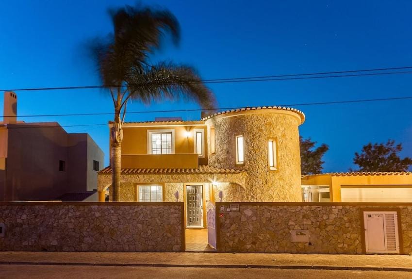 Property building, Night