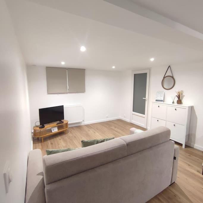Studio moderne 4 pers max proche Paris Apartment in Île-de-France