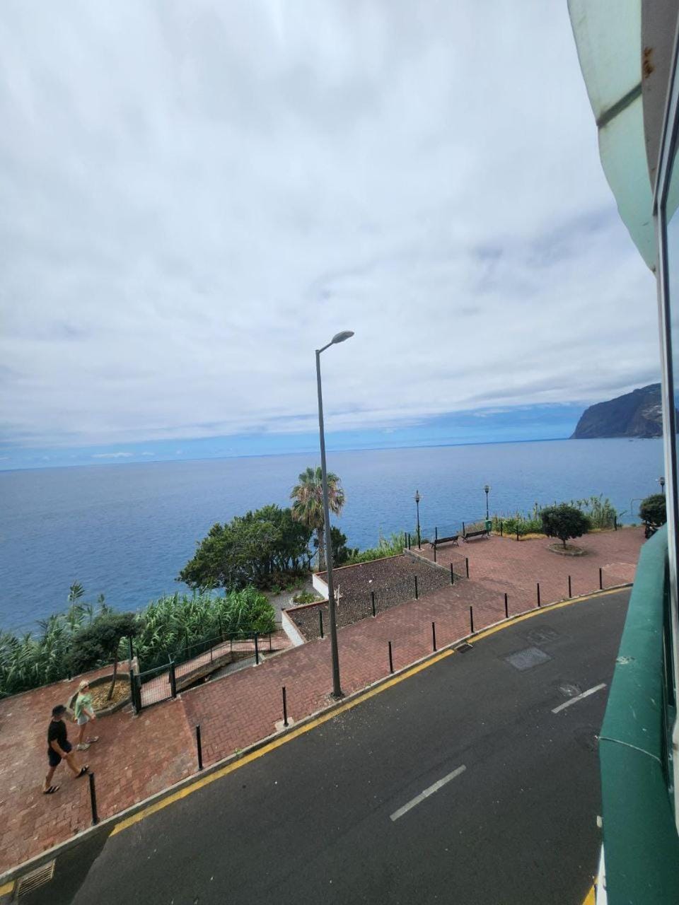 Blue Diamond-seaview & free park Apartment in Funchal