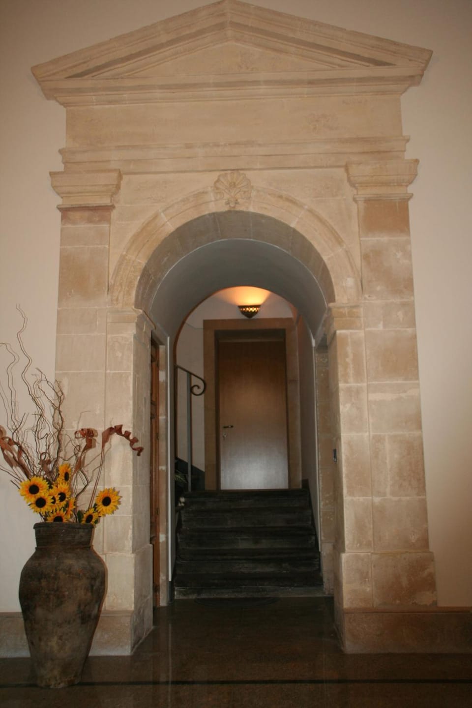Facade/entrance