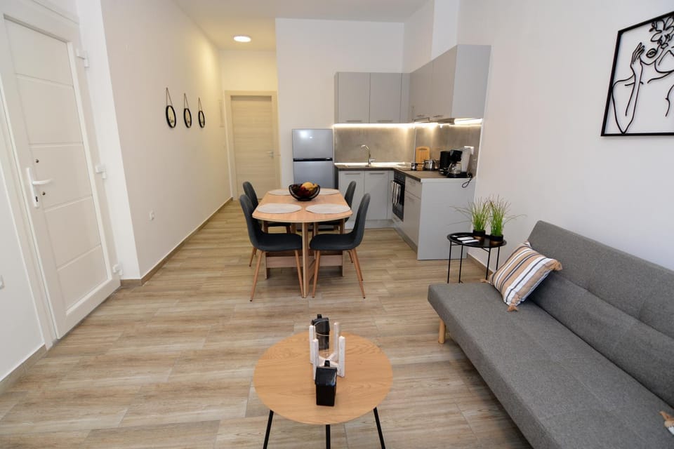 Urban Escape Apartment in Kavala