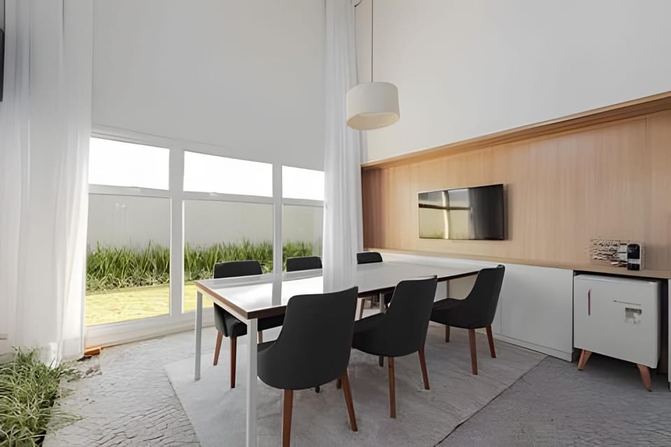 Meeting/conference room