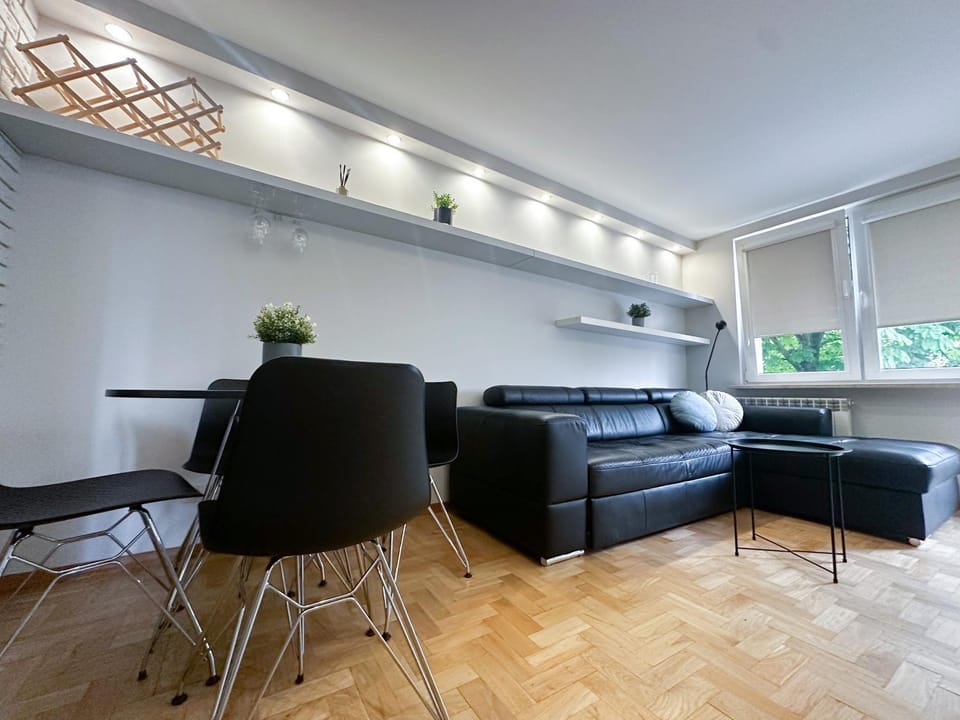 Warsaw Inside Solec III Apartment in Warsaw
