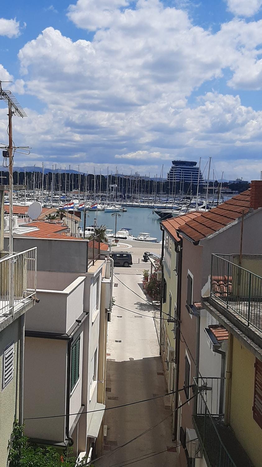 City view, Sea view, Street view