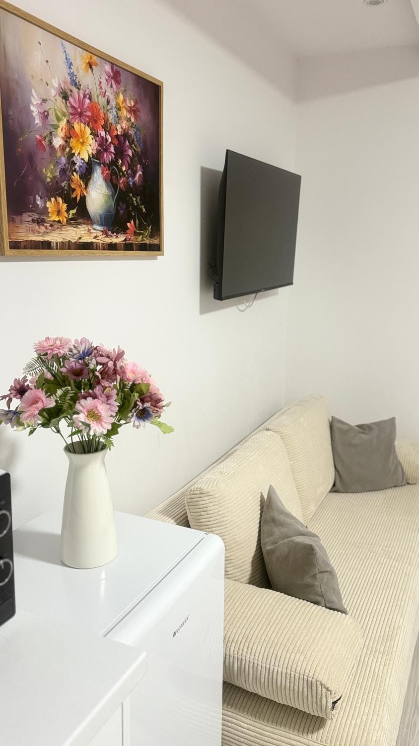 Yvett House Bed and Breakfast in Brașov County