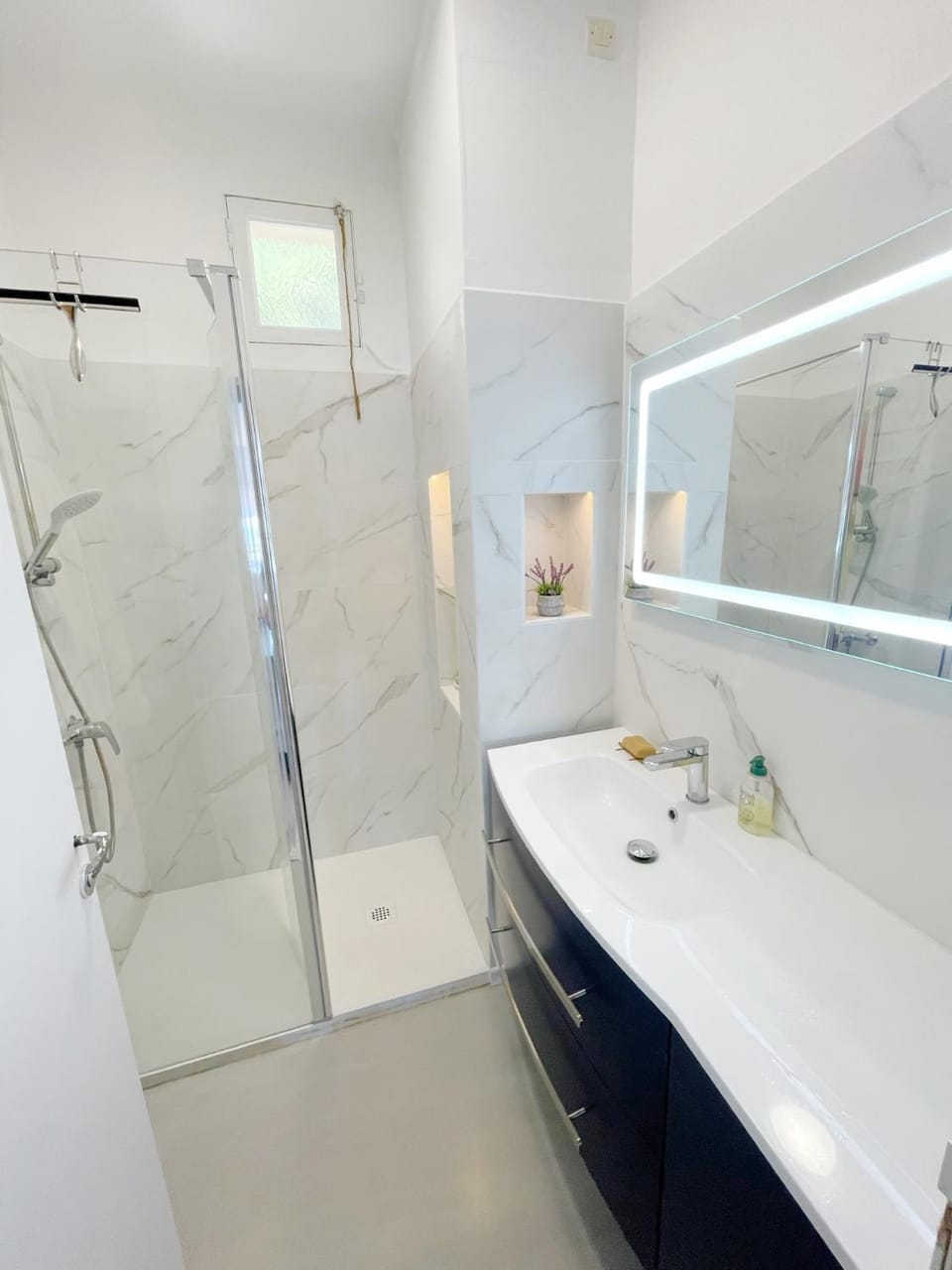 Shower, Bathroom