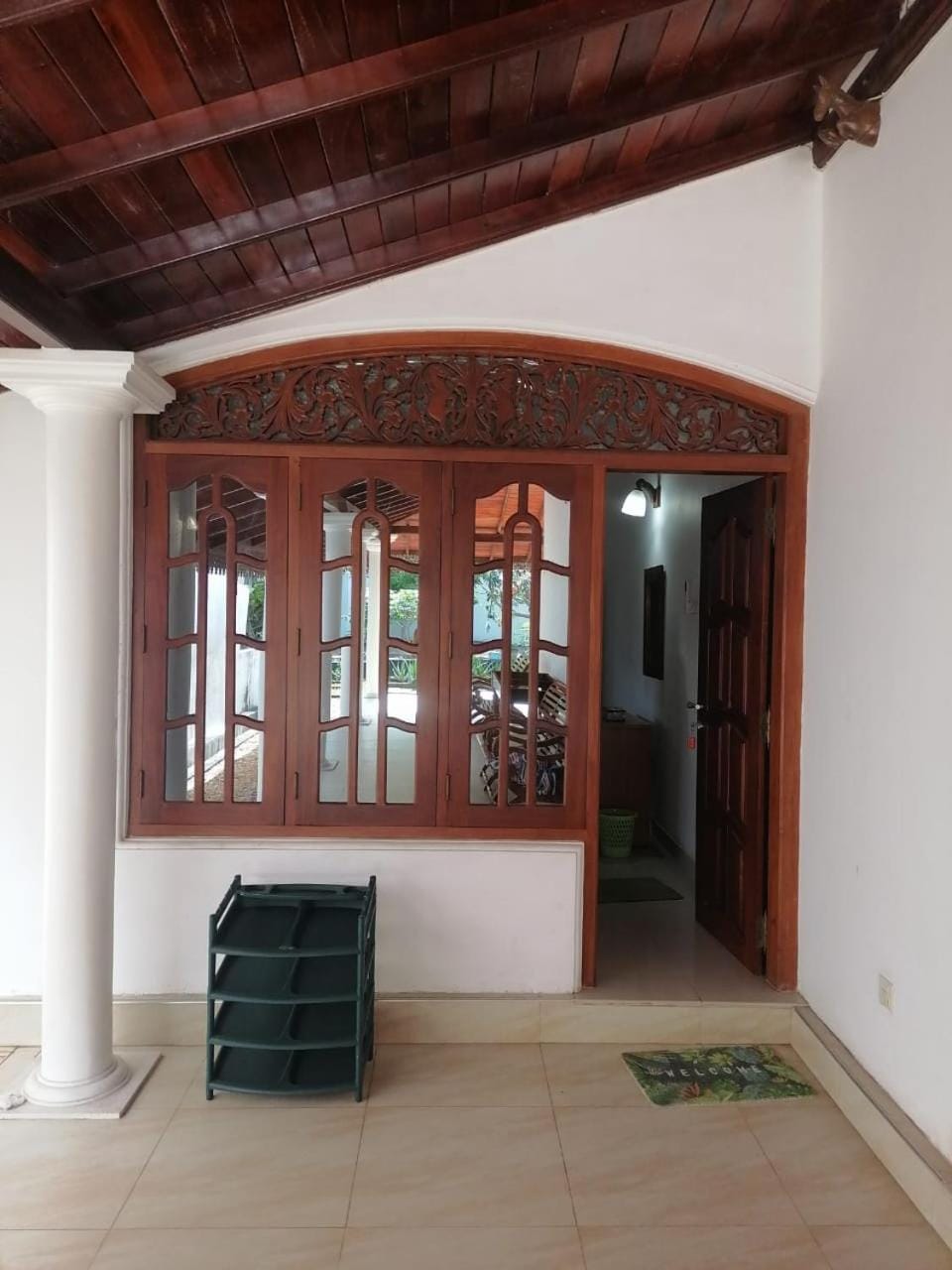 Facade/entrance