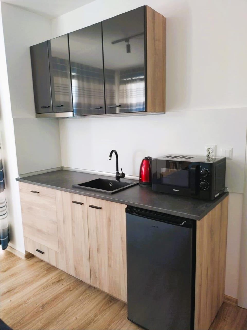 Coffee/tea facilities, Kitchen or kitchenette