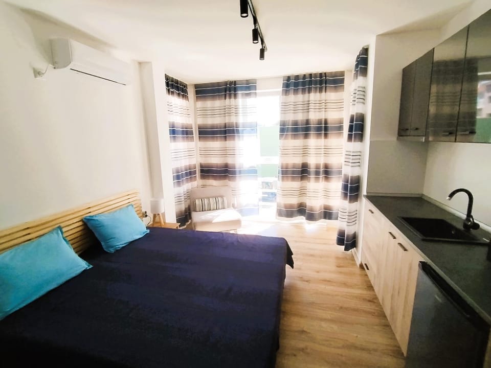 Kitchen or kitchenette, Photo of the whole room, Bedroom