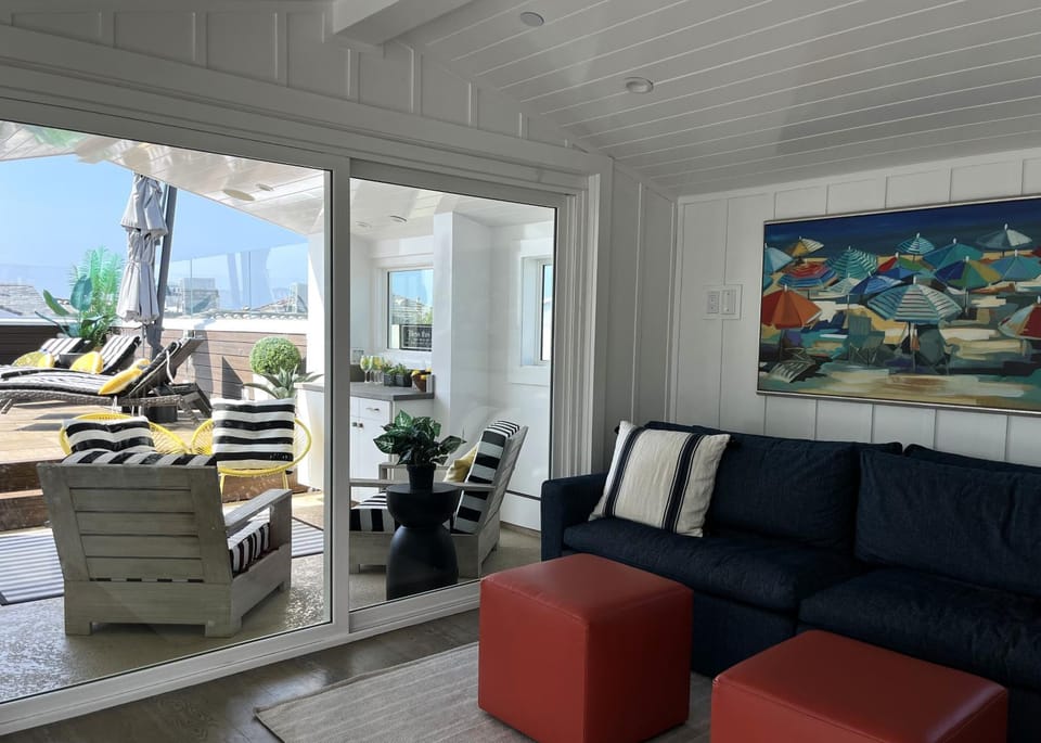 1225 W Balboa Blvd B House in Balboa Peninsula