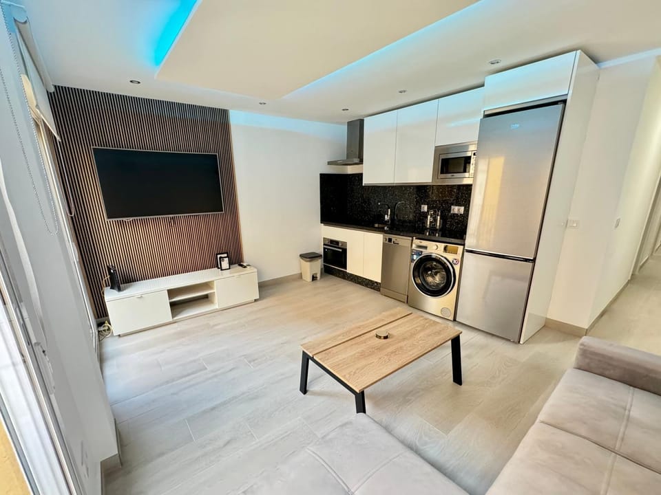 TV and multimedia, Kitchen or kitchenette, Living room, dishwasher, microwave, washing machine