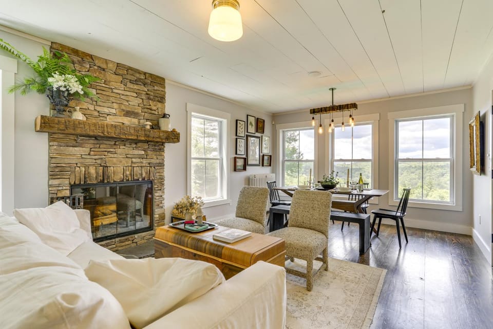 Lovely Country Retreat, 4 Mi to Dtwn Narrowsburg! House in Pennsylvania