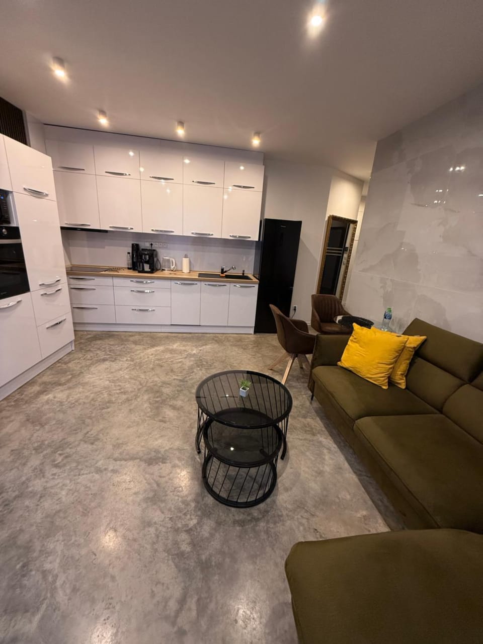 Kitchen or kitchenette, Living room, Seating area