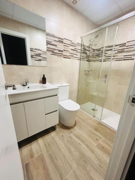 Apto 1 Leones con Wifi y Netflix Apartment in San Sebastián de los Reyes