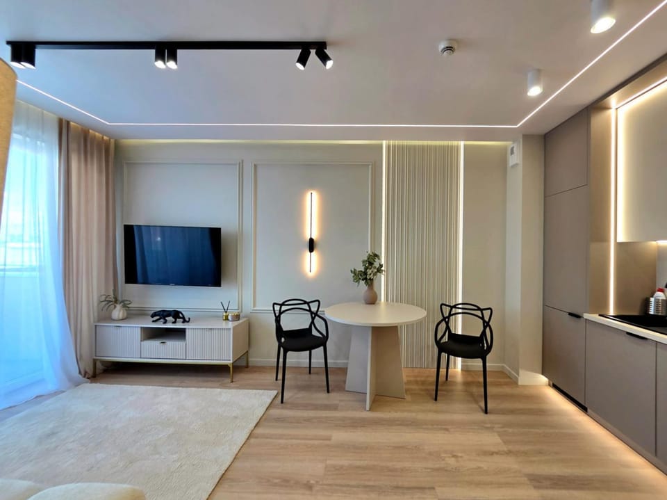 Kitchen or kitchenette, Living room