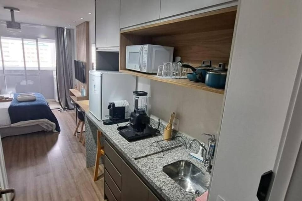 minibar, stove, toaster