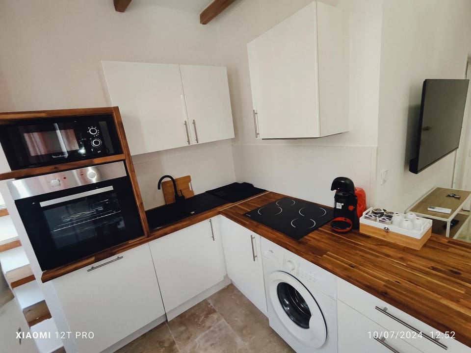 Vieux port Apartment in Marseille