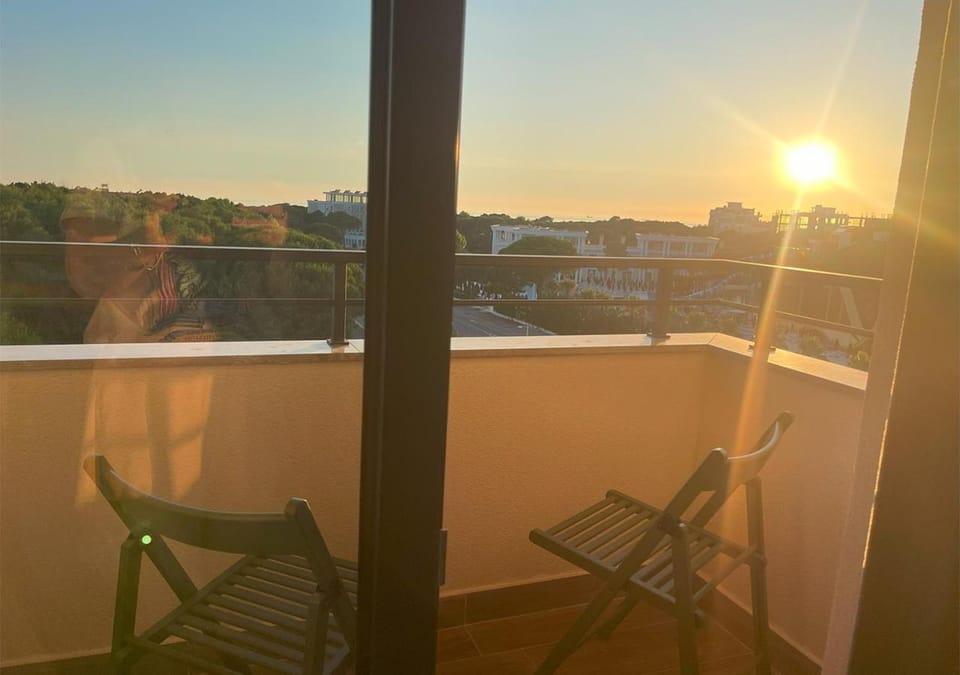 Day, Natural landscape, View (from property/room), Balcony/Terrace, Sunrise, Sunset