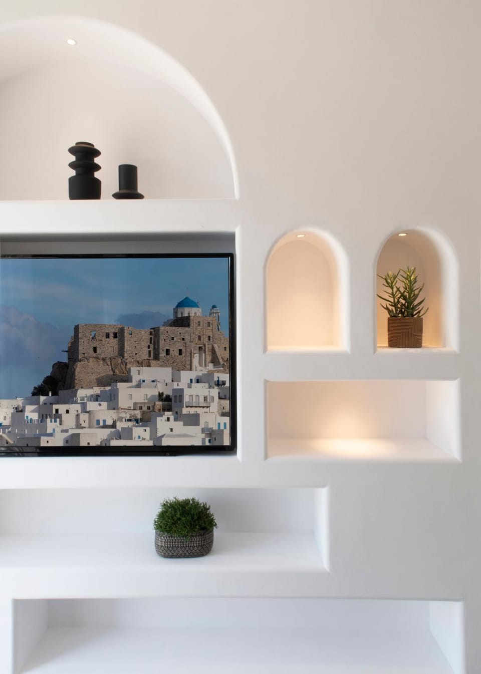 TV and multimedia, Decorative detail