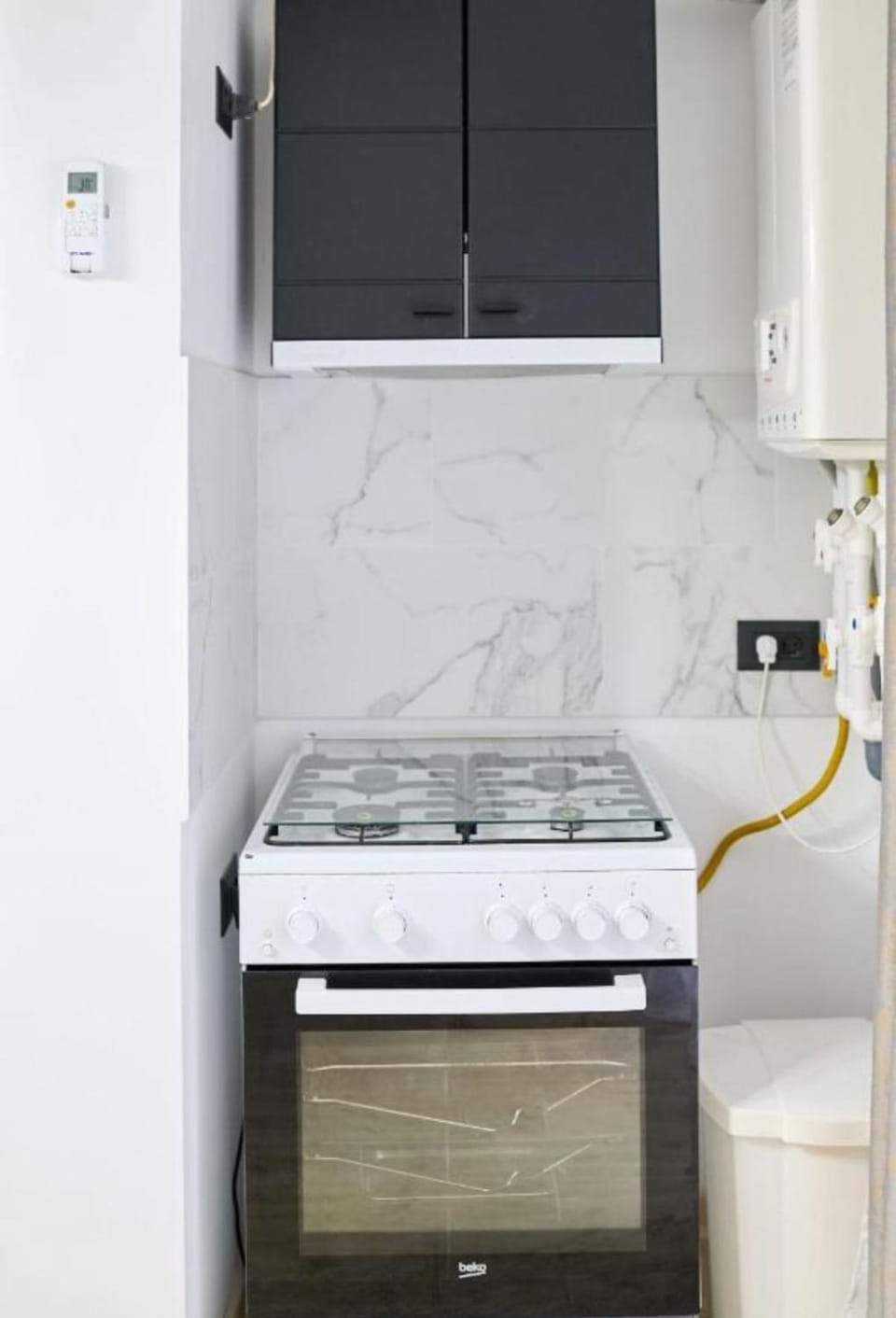 Infinity White Sparrow Apartment in Constanța County