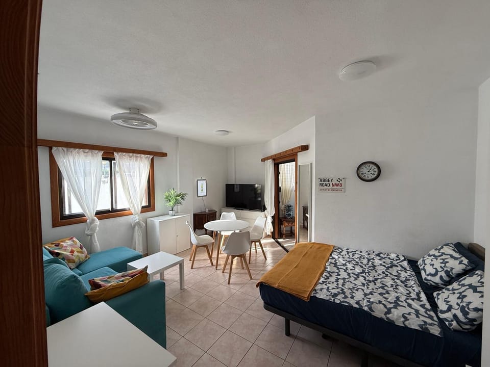 Sun Studio Tenerife Apartment in Costa del Silencio