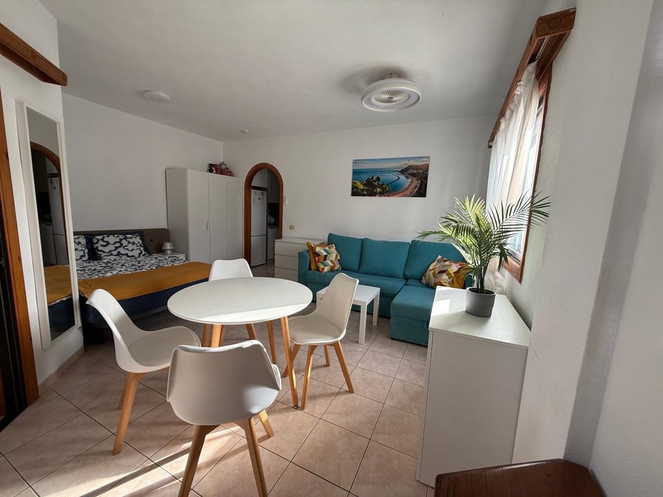 Sun Studio Tenerife Apartment in Costa del Silencio