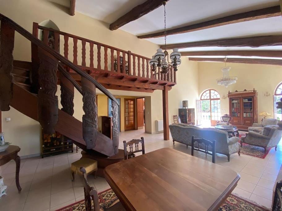 Domaine Le Pigeonnier Villa in Provence