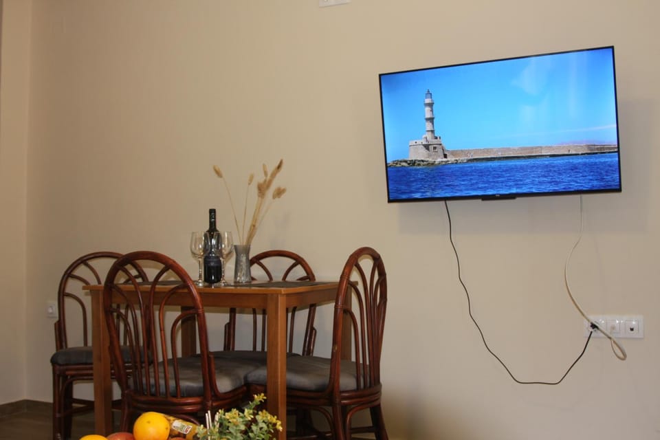 TV and multimedia, Dining area