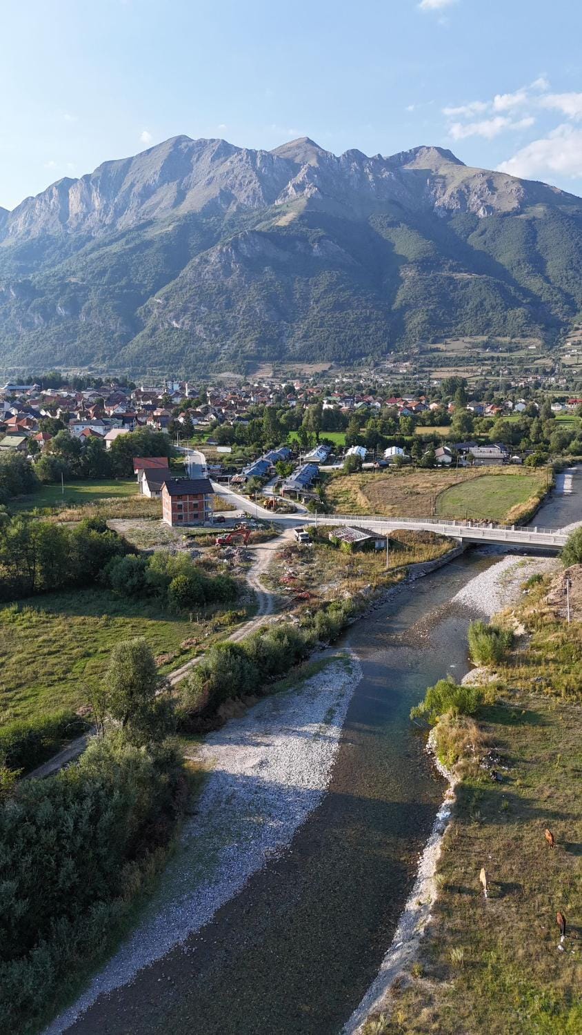 Spring, Day, City view, Mountain view, River view