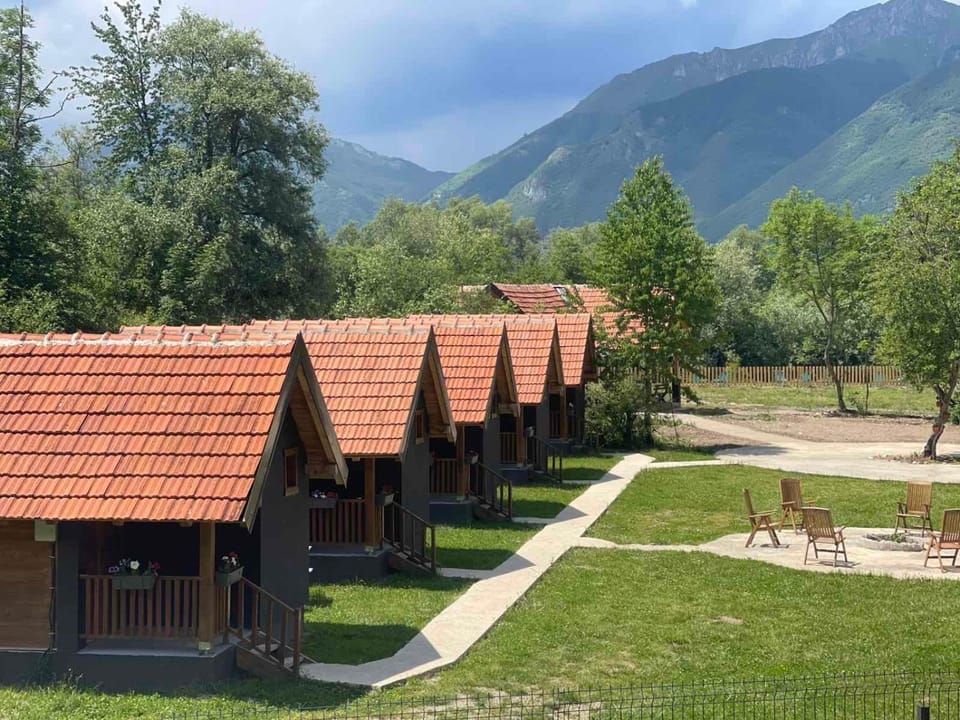 Property building, Spring, Day, Mountain view