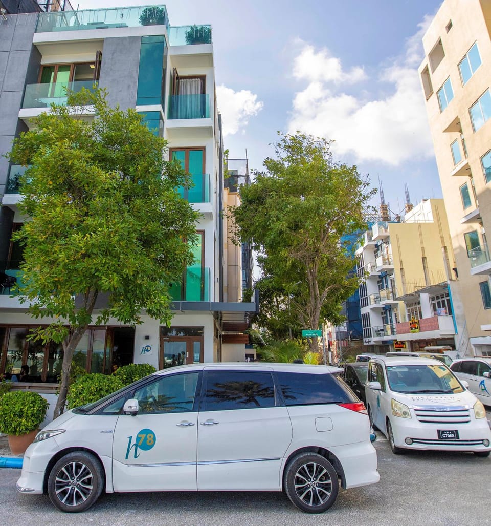 Property building, Facade/entrance, City view, Street view
