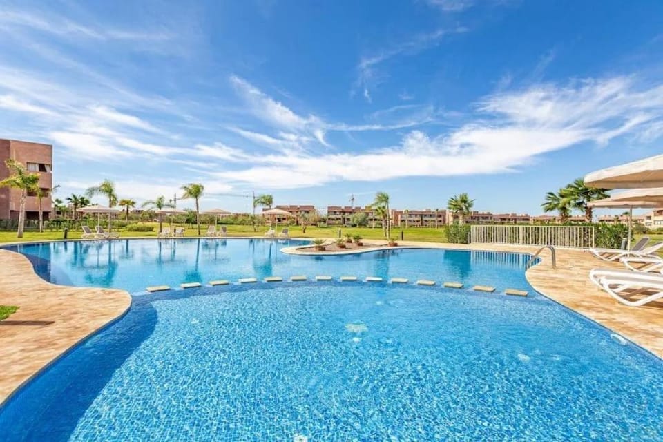 Luxueux Appartement Vue sur Atlas Golf et piscine Apartment in Marrakesh