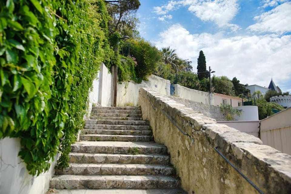 Coquet appartement en bord de mer et corniche Apartment in Marseille