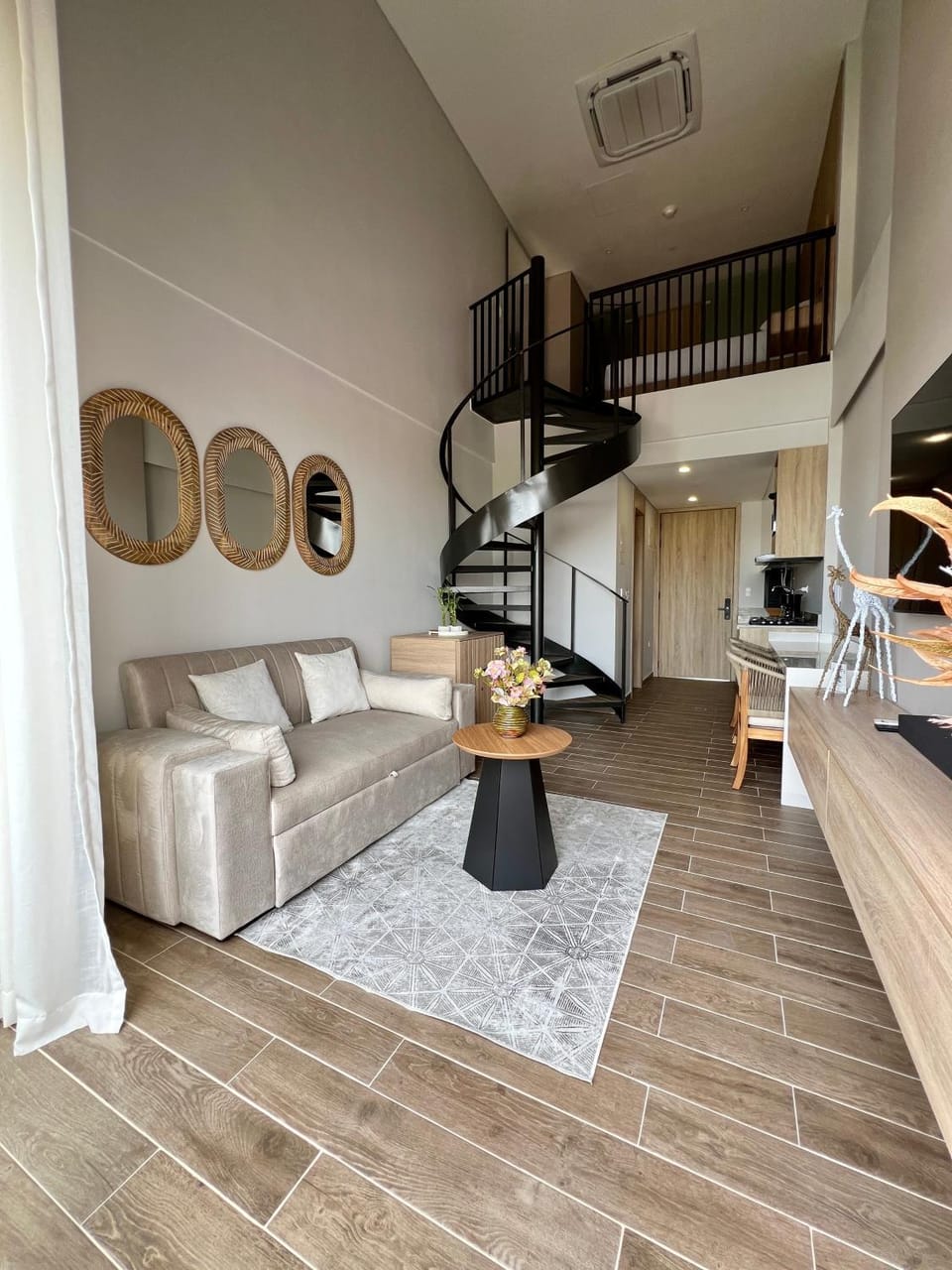 Kitchen or kitchenette, Living room, Seating area, Dining area, air conditioner