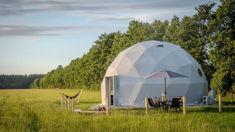 Glamping HEN W TRAWIE Luxury tent in Pomeranian Voivodeship