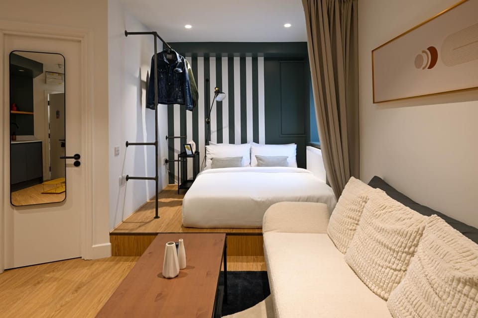 Bed, Living room, Photo of the whole room, Seating area, Bedroom, wardrobe
