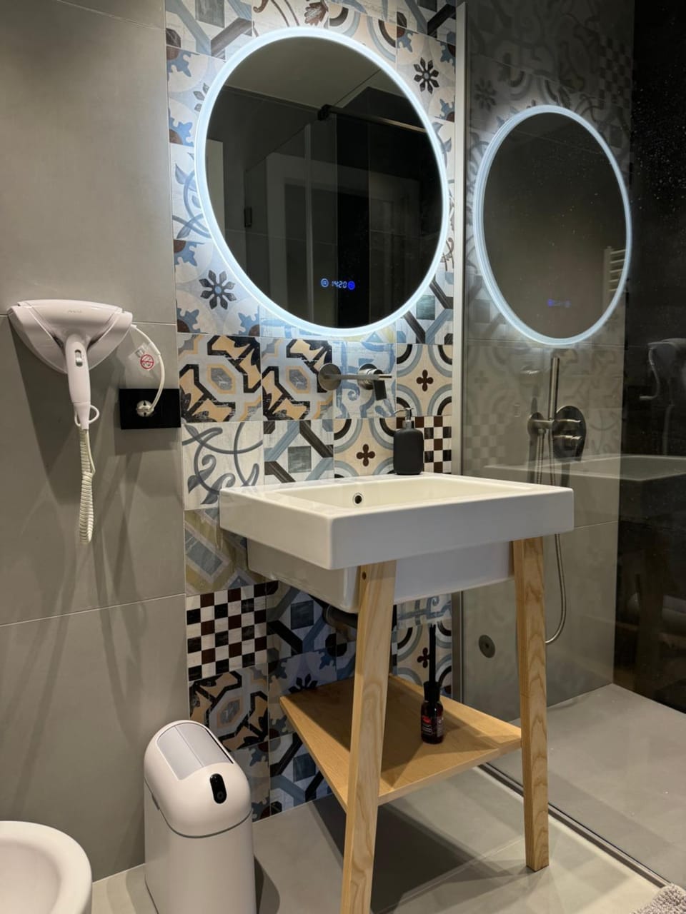Shower, Bathroom