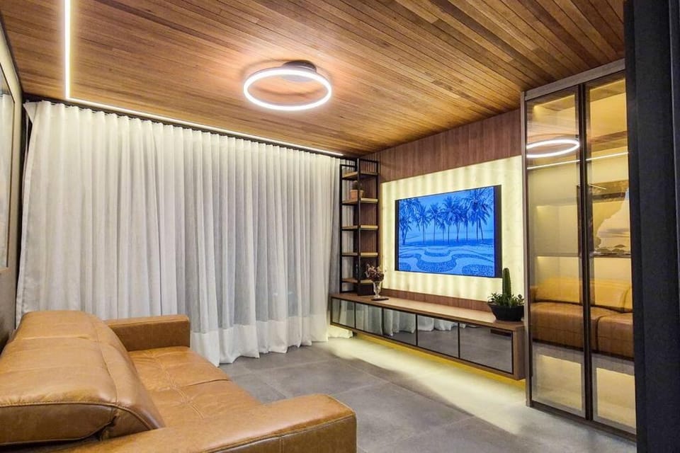 Communal lounge/ TV room, TV and multimedia, Living room