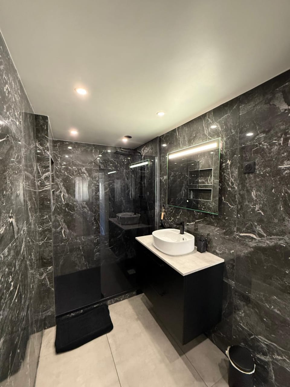 Shower, Bathroom