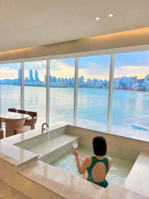 The First Gwangan Apartment in Busan