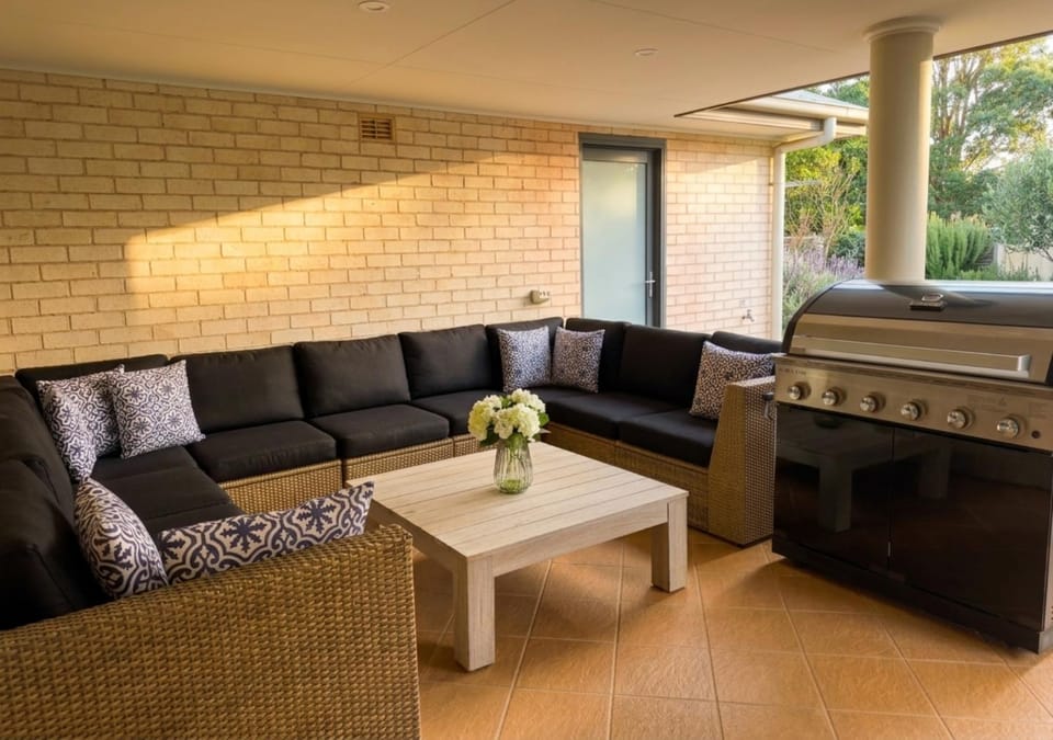 BBQ facilities, BBQ facilities, Garden, Seating area, Garden view