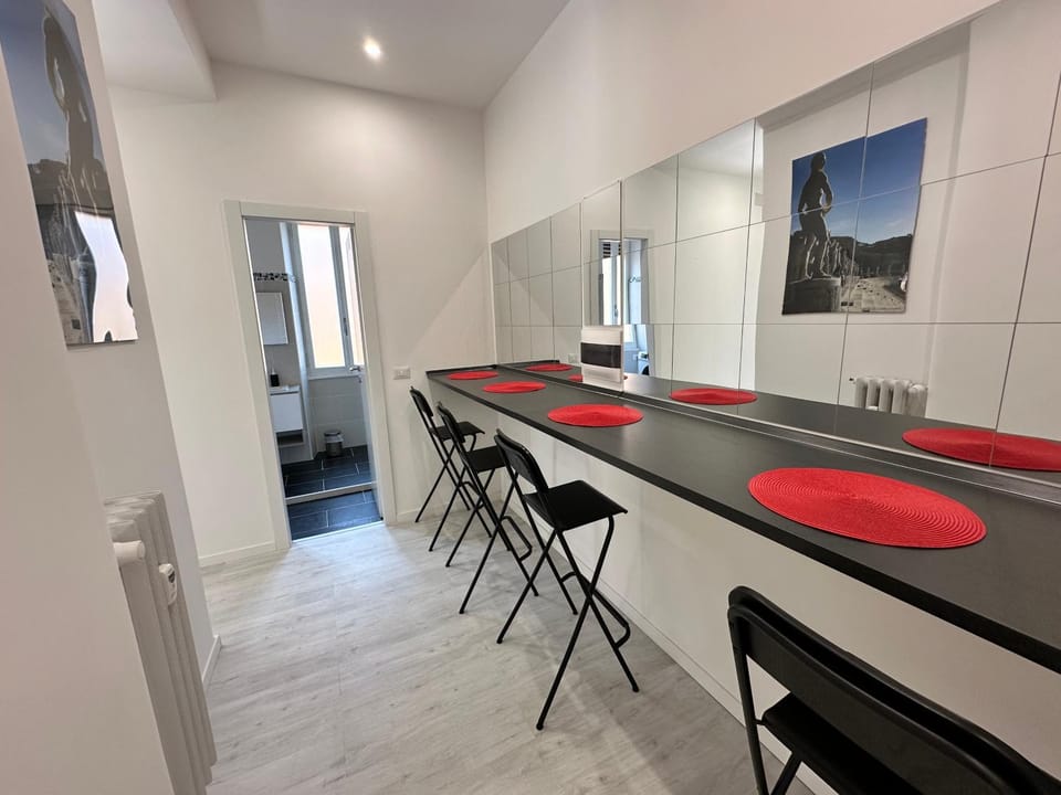 Dining area, Breakfast