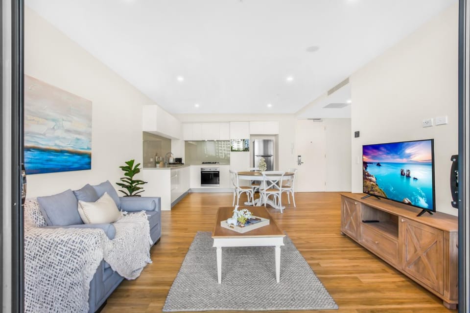 Sun Drenched Apartment in the Heart of Surfers Apartment in Surfers Paradise