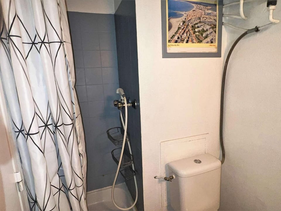 Duplex 2 pièces avec terrasse, solarium et parking privé proche plage et commerces - FR-1-307-271 Apartment in Le Grau-du-Roi