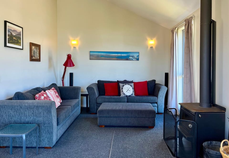 Living room, Seating area, fireplace