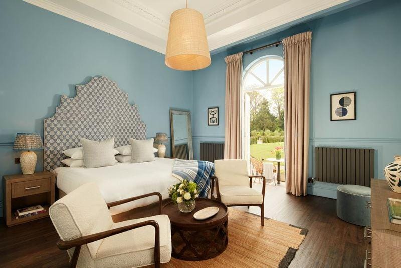 Seating area, Bedroom