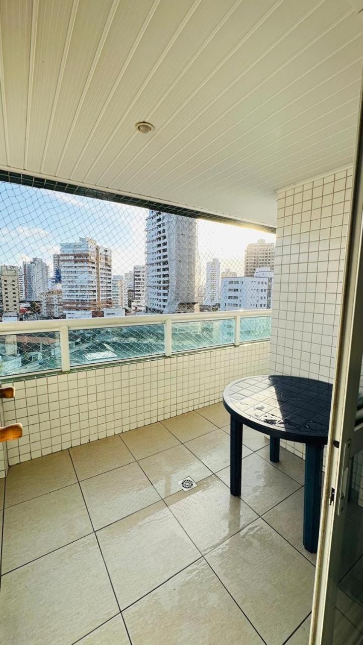 Apto Vila Guilhermina - 2 dorms Próx Praia Apartment in Sao Paulo City